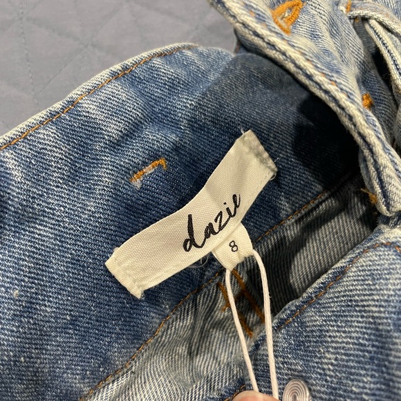 Dazie Belted Straight Leg Jeans - Picture 6 of 7